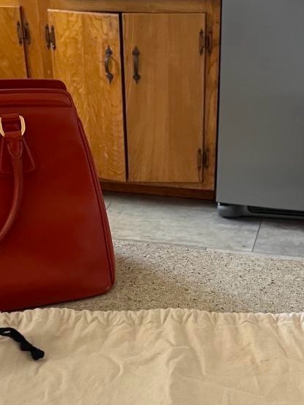 PRICE IS FIRM ! Prada Saffiano Lux Double Handle Satchel - Picture 6 of 16